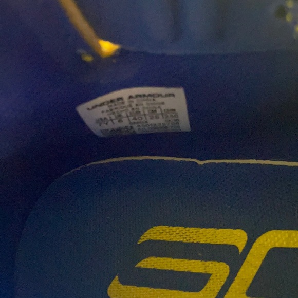 Steph Curry Under Armour Wardell Sneakers - Picture 10 of 10